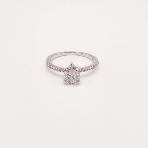 1 carat Pear Shaped Moissanite Band - Picture 1 of 9